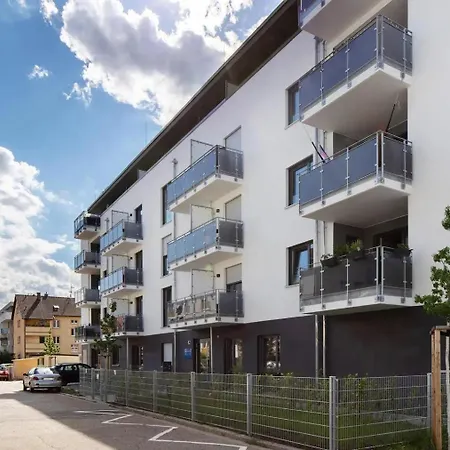 Juliette - Zentral Wohnen Mit Balkon * فرايبورغ